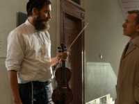 ����� ����